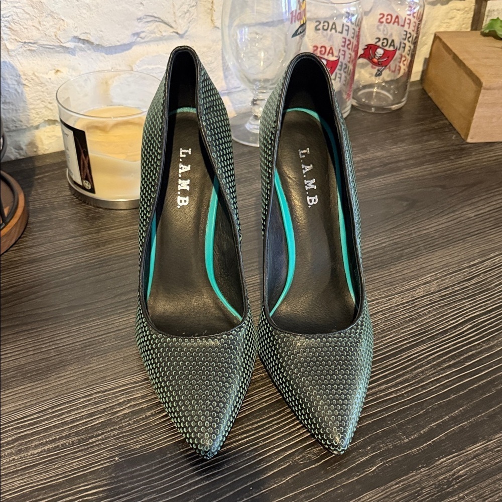 L.A.M.B. Bee pumps- Women's Black and Green